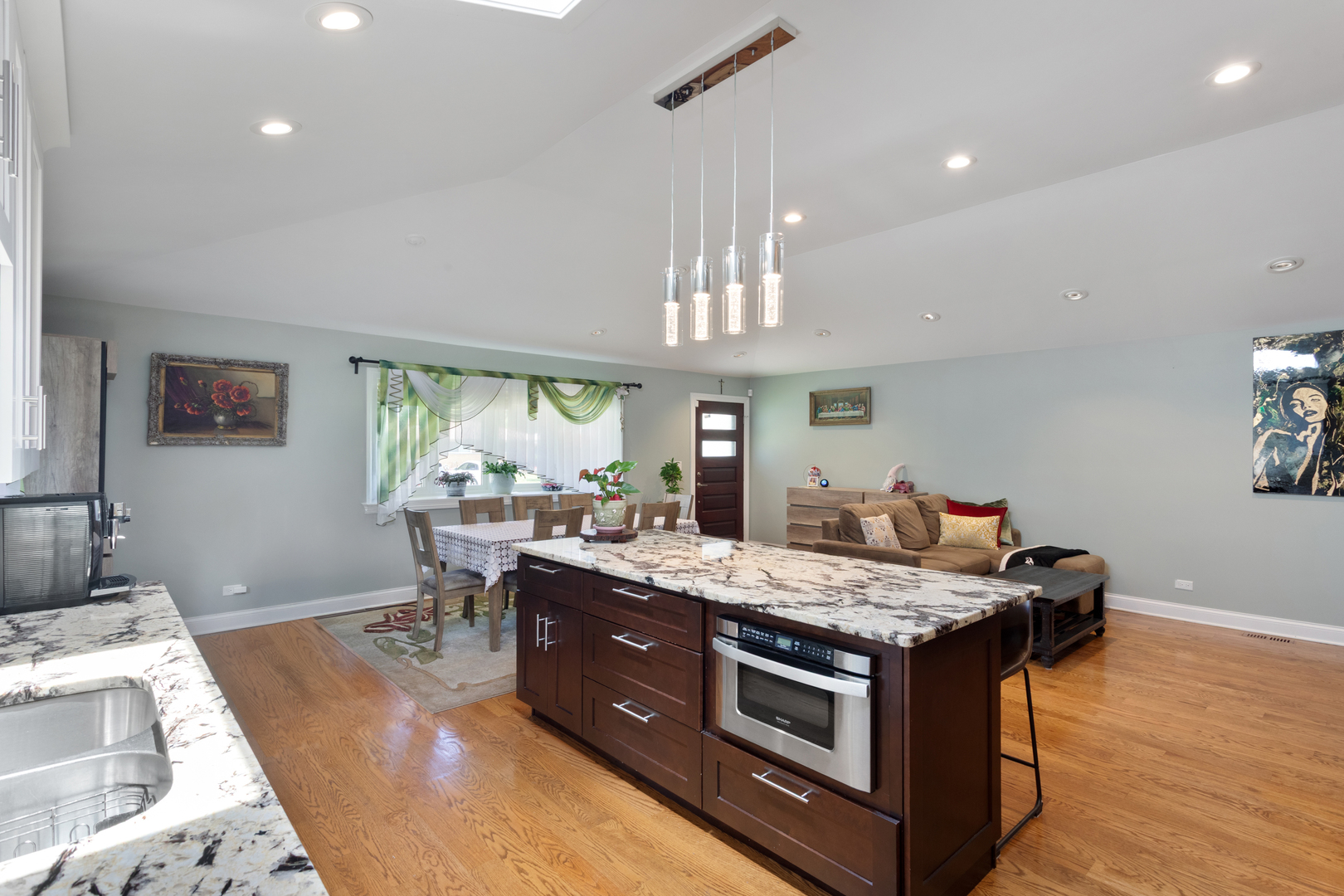 634 Clayton Lane