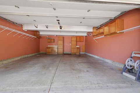 Tiny photo for 141 Crescent Lane #141, Schaumburg, IL 60193 (MLS # 12670490)