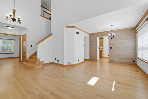 Tiny photo for 141 Crescent Lane #141, Schaumburg, IL 60193 (MLS # 12670490)