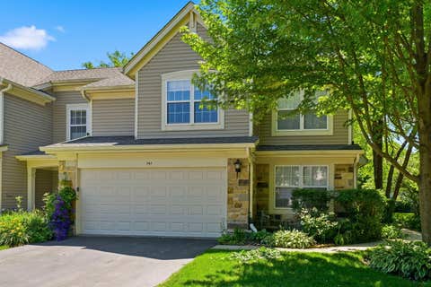 Tiny photo for 141 Crescent Lane #141, Schaumburg, IL 60193 (MLS # 12670490)