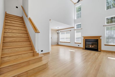 Tiny photo for 141 Crescent Lane #141, Schaumburg, IL 60193 (MLS # 12670490)