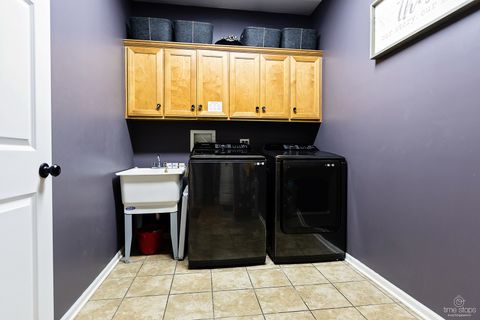 Tiny photo for 1591 Jeanel Lane, Aurora, IL 60502 (MLS # 12634508)