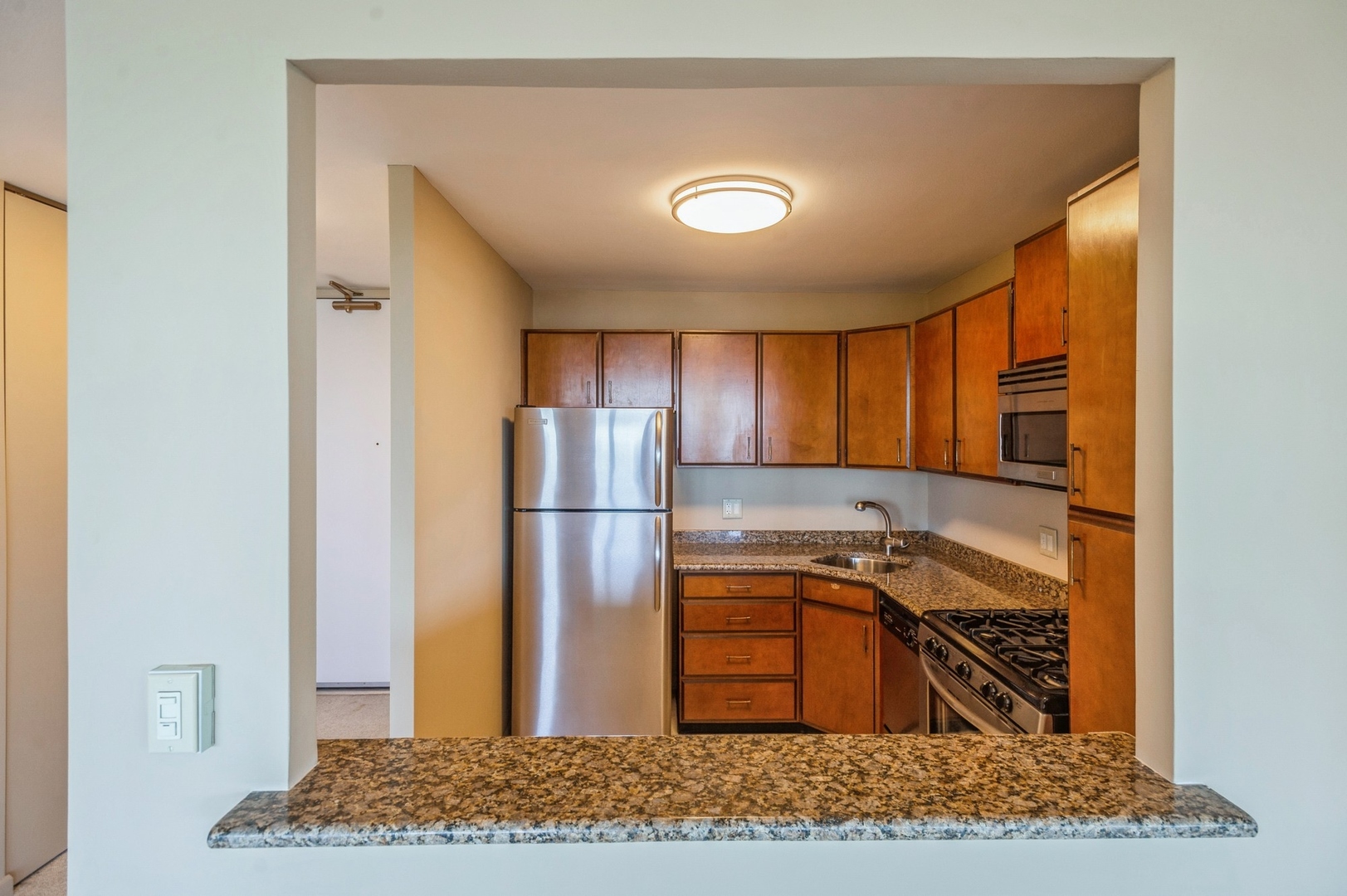 400 E RANDOLPH Street 1801