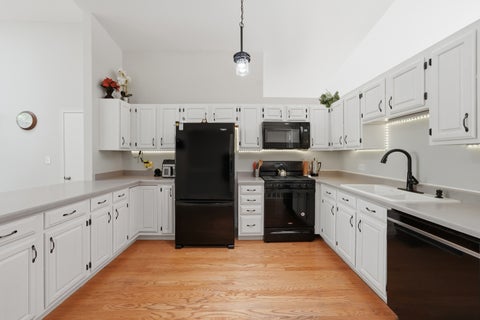 Tiny photo for 413 Harbor Drive, Carpentersville, IL 60110 (MLS # 12738193)