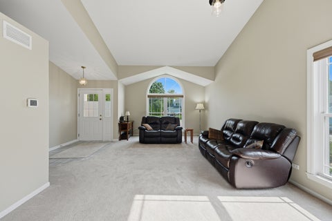 Tiny photo for 413 Harbor Drive, Carpentersville, IL 60110 (MLS # 12738193)