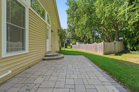 Tiny photo for 413 Harbor Drive, Carpentersville, IL 60110 (MLS # 12738193)