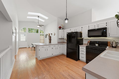 Tiny photo for 413 Harbor Drive, Carpentersville, IL 60110 (MLS # 12738193)