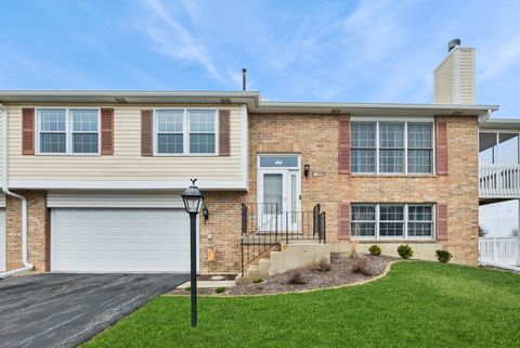Photo of 10121 Cambridge Court #G, Mokena, IL 60448 (MLS # 12601589)