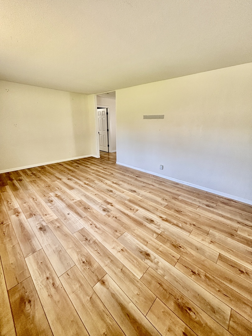 805 N Reel Street