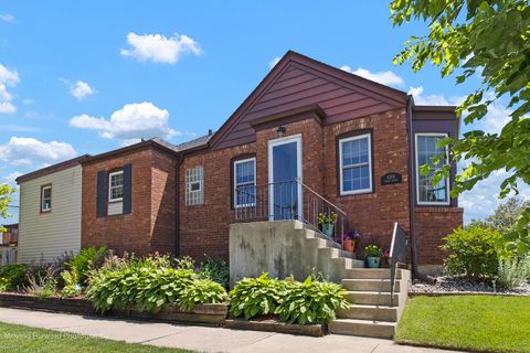 Photo of Lyons, IL 60534 (MLS # 12309463)