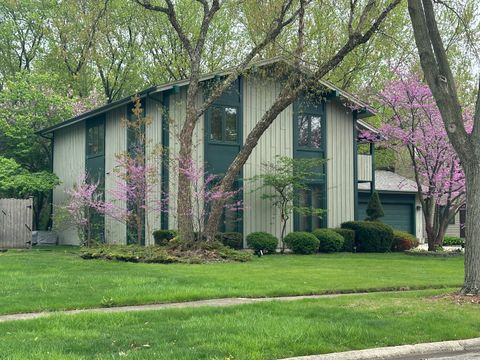 Tiny photo for 245 Little John Court, Bartlett, IL 60103 (MLS # 12504871)