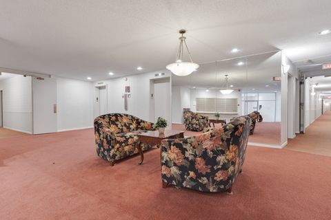 Tiny photo for 945 E Kenilworth Avenue #312, Palatine, IL 60074 (MLS # 12492135)