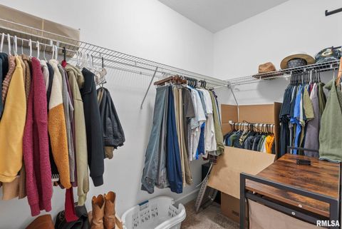 Tiny photo for 27 Blackstone Circle, Le Claire, IA 52753 (MLS # QC4269576)