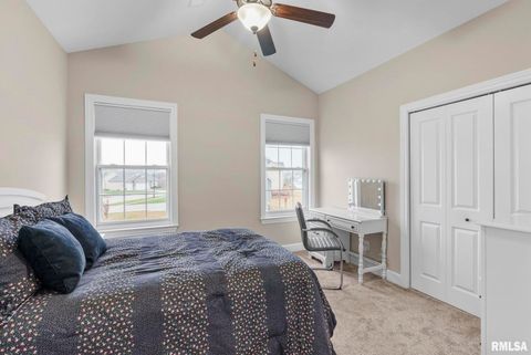 Tiny photo for 27 Blackstone Circle, Le Claire, IA 52753 (MLS # QC4269576)