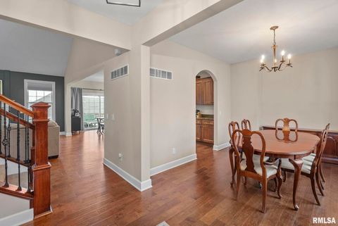 Tiny photo for 27 Blackstone Circle, Le Claire, IA 52753 (MLS # QC4269576)