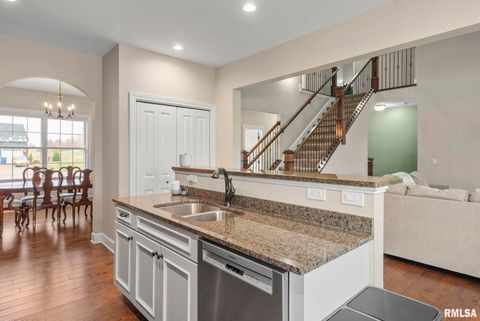 Tiny photo for 27 Blackstone Circle, Le Claire, IA 52753 (MLS # QC4269576)