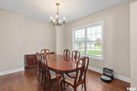 Tiny photo for 27 Blackstone Circle, Le Claire, IA 52753 (MLS # QC4269576)