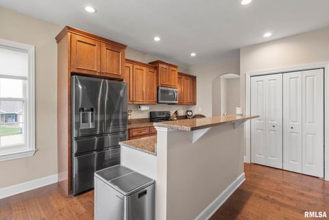 Tiny photo for 27 Blackstone Circle, Le Claire, IA 52753 (MLS # QC4269576)