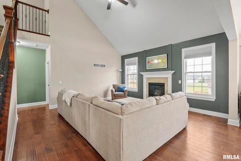 Tiny photo for 27 Blackstone Circle, Le Claire, IA 52753 (MLS # QC4269576)