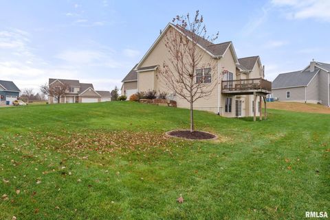Tiny photo for 27 Blackstone Circle, Le Claire, IA 52753 (MLS # QC4269576)