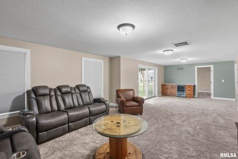 Tiny photo for 27 Blackstone Circle, Le Claire, IA 52753 (MLS # QC4269576)