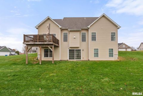 Tiny photo for 27 Blackstone Circle, Le Claire, IA 52753 (MLS # QC4269576)