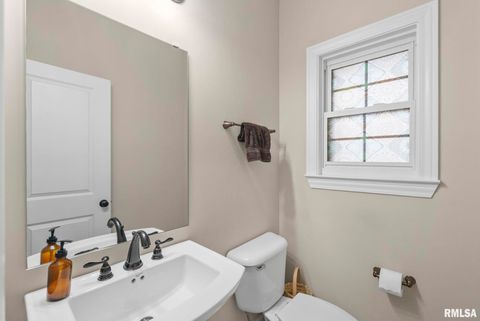 Tiny photo for 27 Blackstone Circle, Le Claire, IA 52753 (MLS # QC4269576)