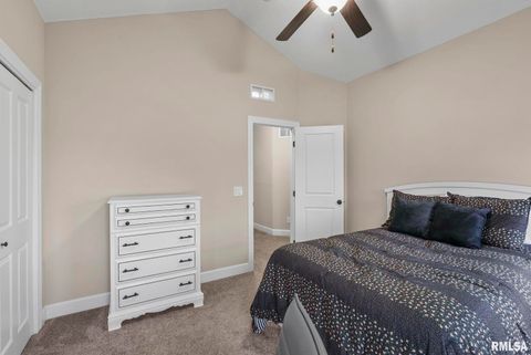 Tiny photo for 27 Blackstone Circle, Le Claire, IA 52753 (MLS # QC4269576)