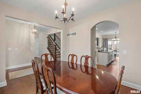 Tiny photo for 27 Blackstone Circle, Le Claire, IA 52753 (MLS # QC4269576)