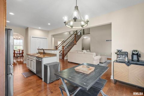 Tiny photo for 27 Blackstone Circle, Le Claire, IA 52753 (MLS # QC4269576)