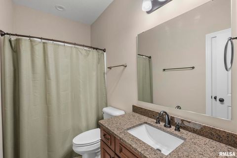 Tiny photo for 27 Blackstone Circle, Le Claire, IA 52753 (MLS # QC4269576)