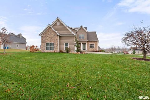 Tiny photo for 27 Blackstone Circle, Le Claire, IA 52753 (MLS # QC4269576)