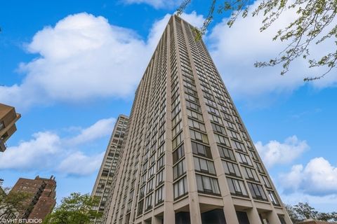 Photo of 5445 N Sheridan Road #306, Chicago, IL 60640 (MLS # 12647347)