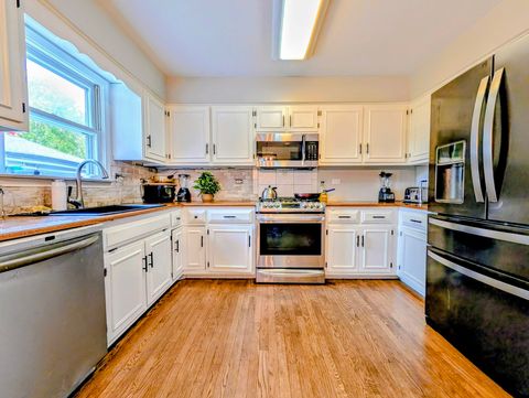Tiny photo for 3605 Juniper Avenue, Joliet, IL 60431 (MLS # 12502237)