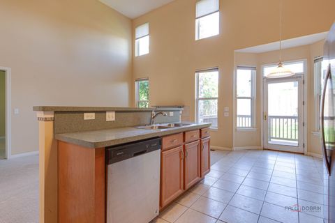 Tiny photo for 717 Sarah Lane, Northbrook, IL 60062 (MLS # 12453311)