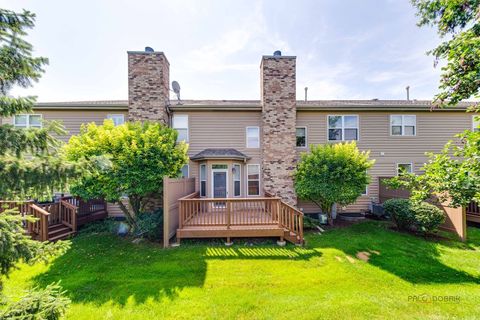 Tiny photo for 717 Sarah Lane, Northbrook, IL 60062 (MLS # 12453311)