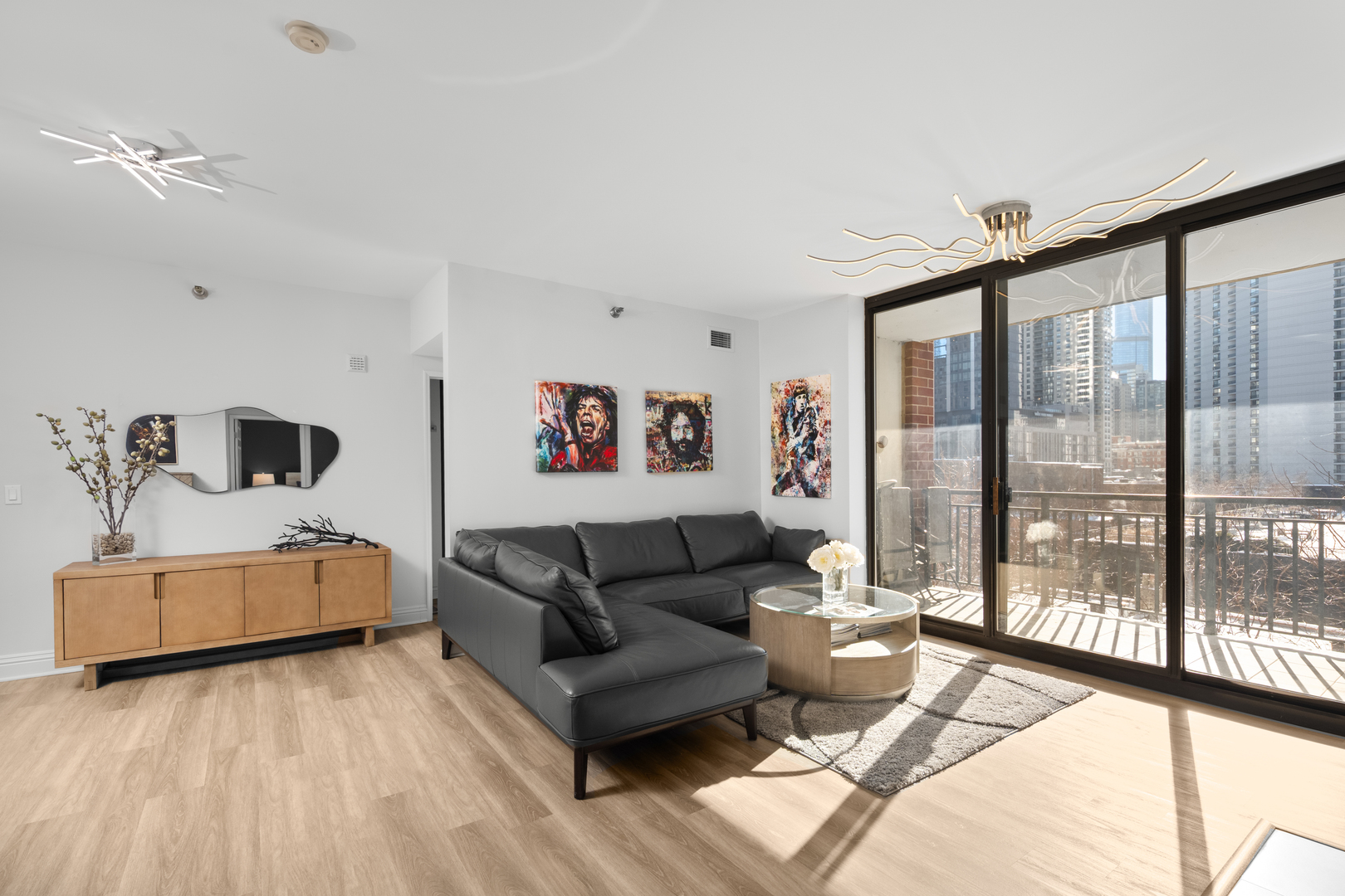 55 W Delaware Place 614