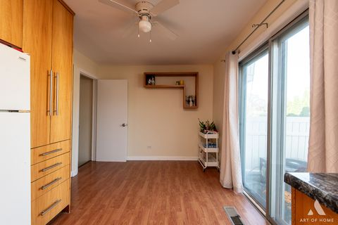 Tiny photo for 261 Montgomery Lane, Wood Dale, IL 60191 (MLS # 12486420)