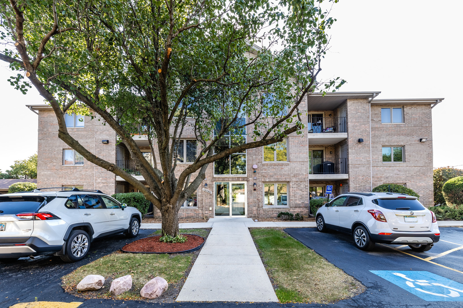 10288 Southwest Highway 3D