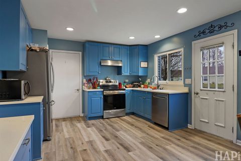 Tiny photo for 7205 Hastings Circle #330, Fox Lake, IL 60020 (MLS # 12536445)