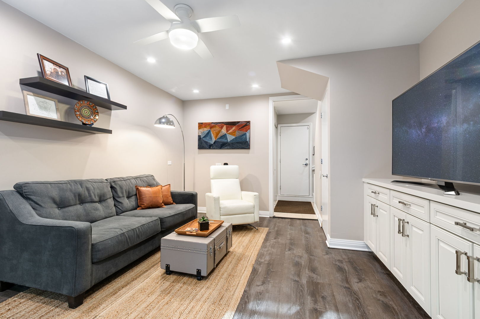 1816 S Indiana Avenue D