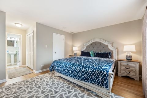 Tiny photo for 910 LONSDALE Road, Elk Grove Village, IL 60007 (MLS # 12438066)