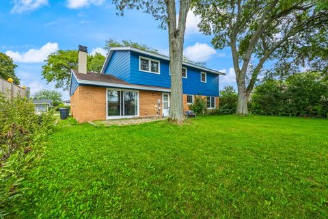 Tiny photo for 910 LONSDALE Road, Elk Grove Village, IL 60007 (MLS # 12438066)