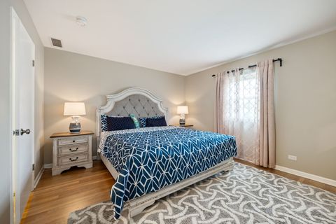 Tiny photo for 910 LONSDALE Road, Elk Grove Village, IL 60007 (MLS # 12438066)