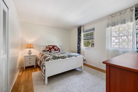 Tiny photo for 910 LONSDALE Road, Elk Grove Village, IL 60007 (MLS # 12438066)