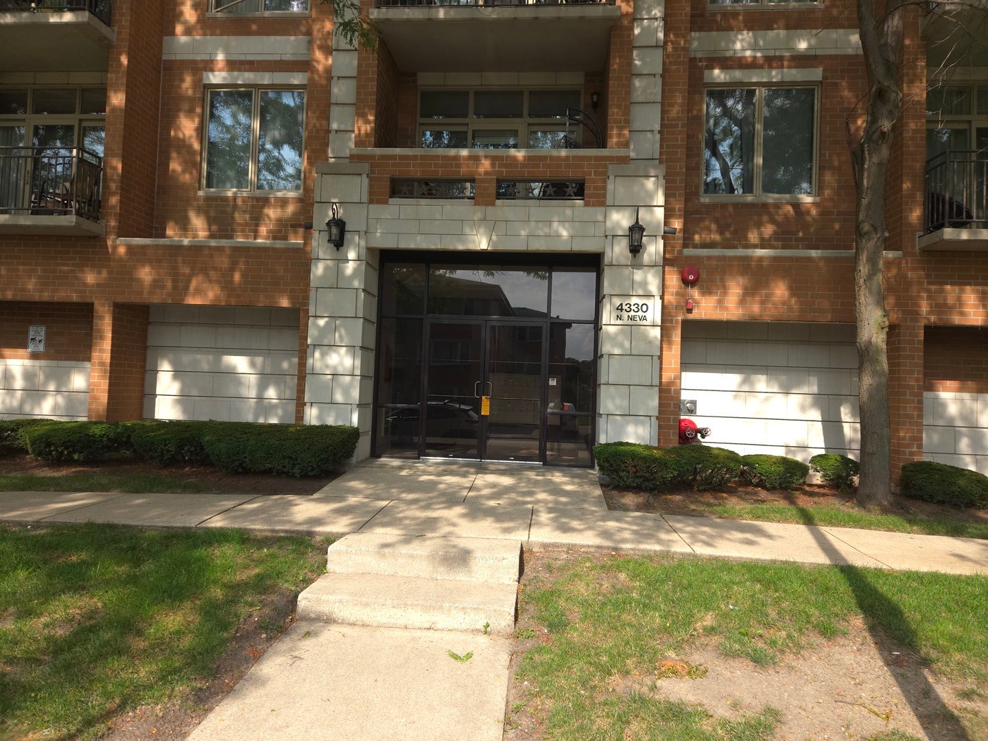 4330 N Neva Avenue 305