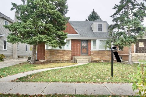 A home in Harwood Heights