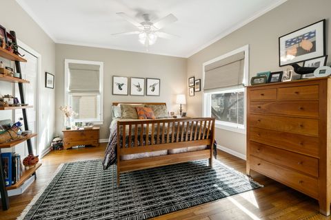 Tiny photo for 5231 N Lakewood Avenue, Chicago, IL 60640 (MLS # 12593651)