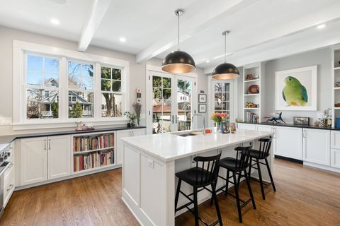 Tiny photo for 5231 N Lakewood Avenue, Chicago, IL 60640 (MLS # 12593651)