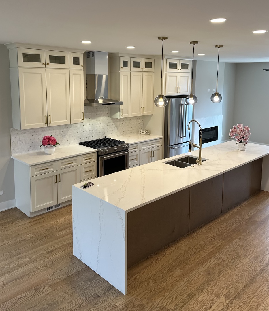 7431 W Forest Preserve Avenue